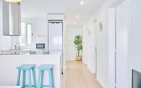 Lovely 2 Bedroom Apartment With Terrace